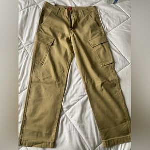 31x30 Levi Cargo Pants